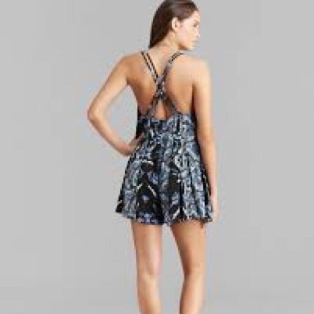 Romper - Picture 4 of 5